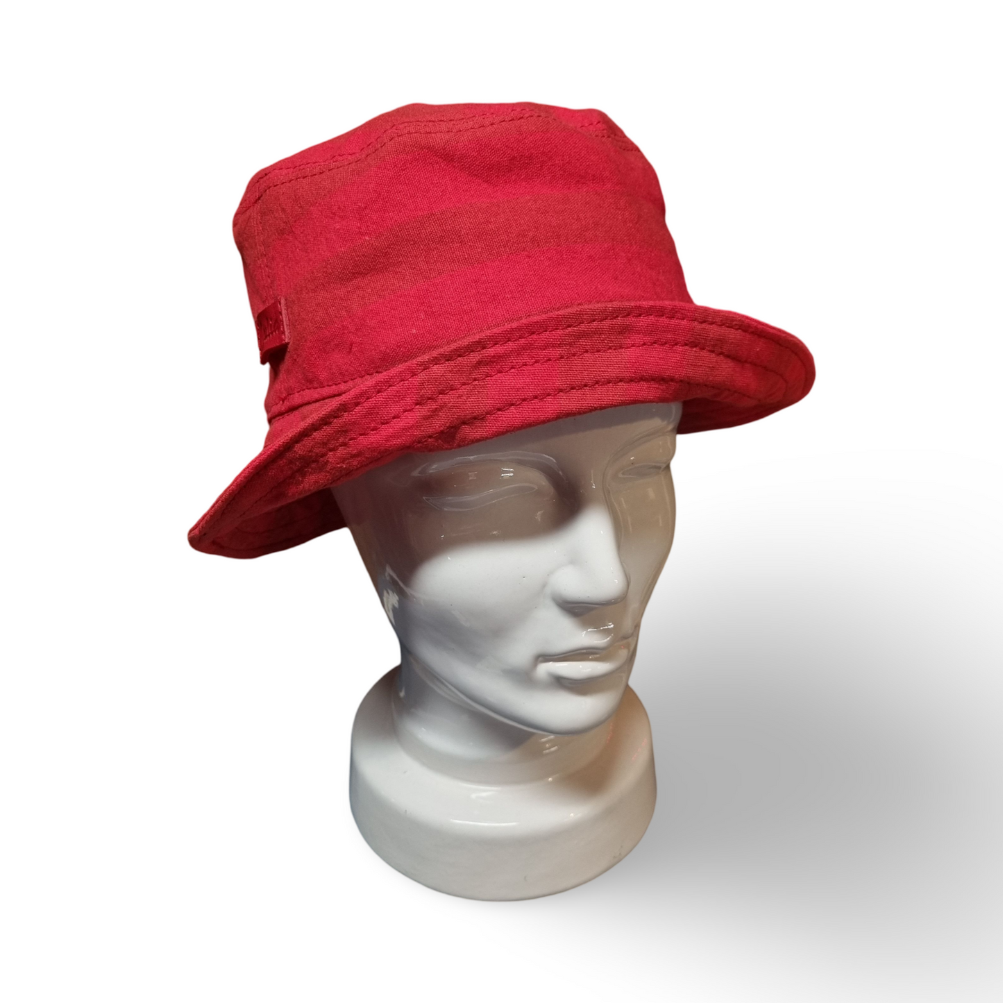 Redesign. Bøttehatt.